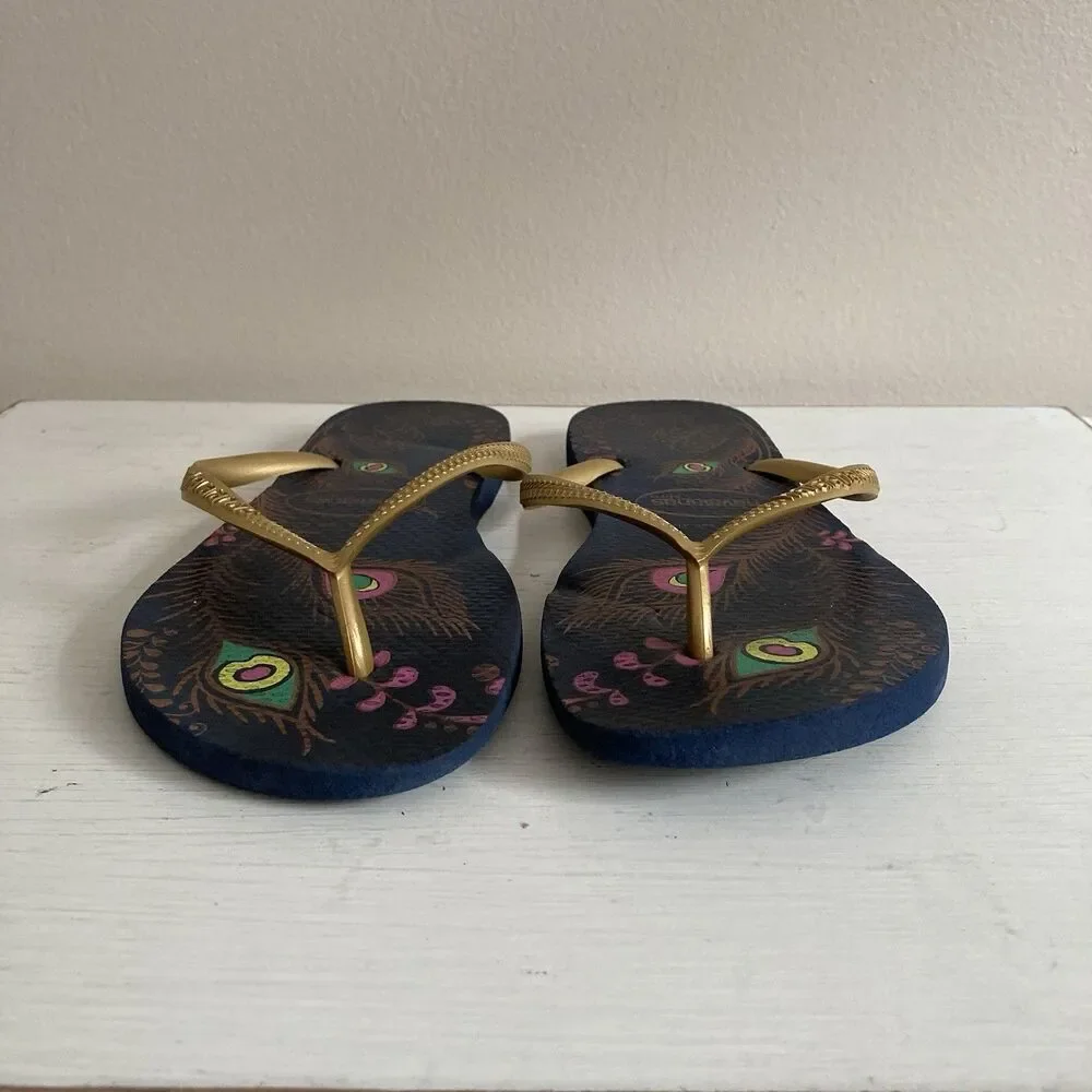 Havaianas Womens Navy Gold Peacock Feather Print Slim Flip Flops Size 7-8